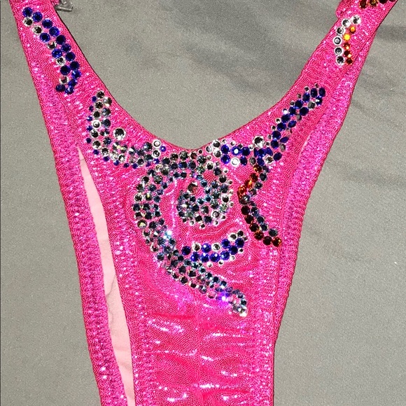 BRAND NEW-Custom Made Figure Posing Suit - Picture 5 of 8